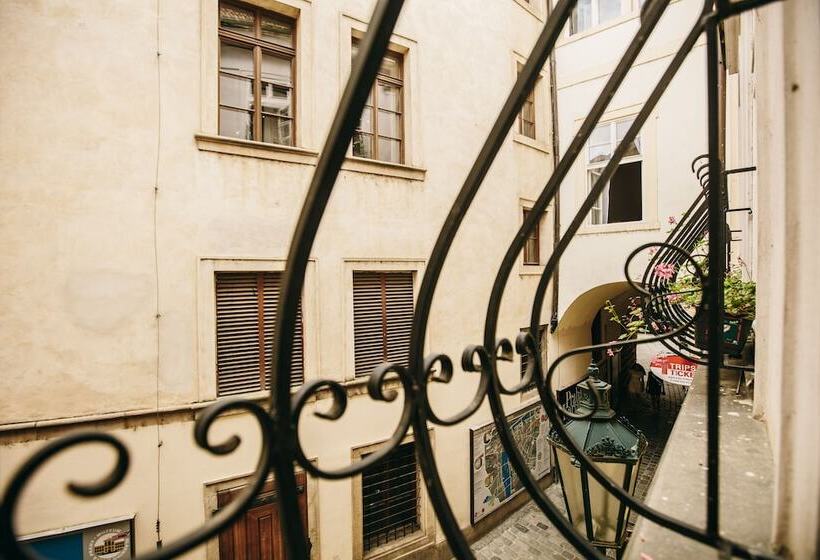 Prague Siesta Apartments