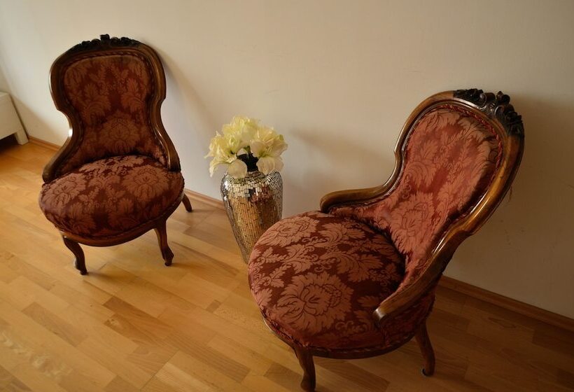 Urban Living Belvedere Studio