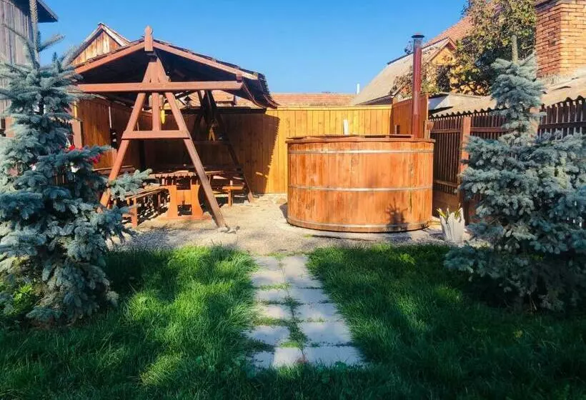 Aamiaismajoitus (B&B) Enikő Vendégház