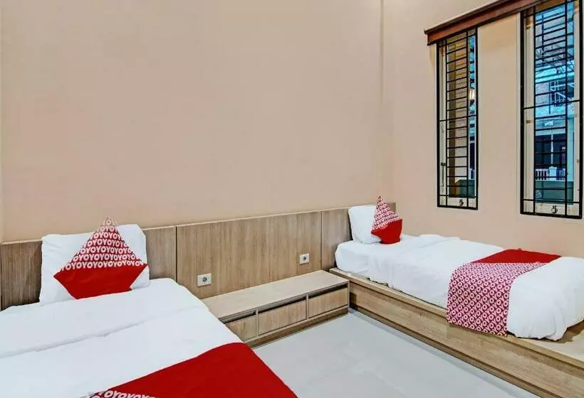 Hotelli Oyo 91949 Ameera Homestay Syariah