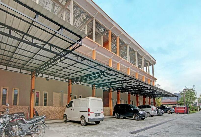 ホテル Oyo 91949 Ameera Homestay Syariah