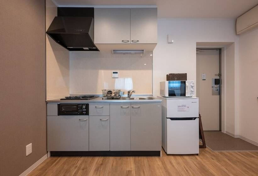 Hotell R9 The Yard Sakai