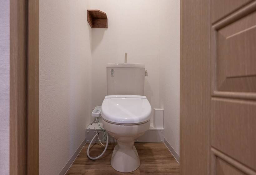 Hotell R9 The Yard Sakai