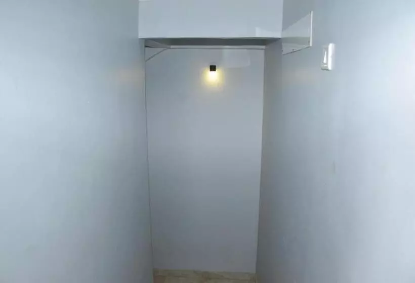 Hotelli Shankar Residency, Akkalkot