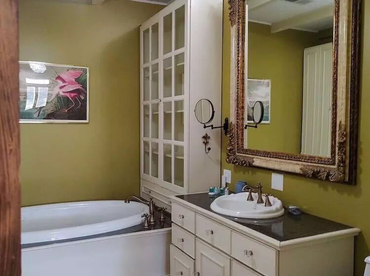 Marguerite Bed And Breakfast