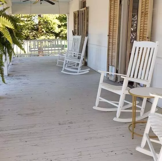 Marguerite Bed And Breakfast