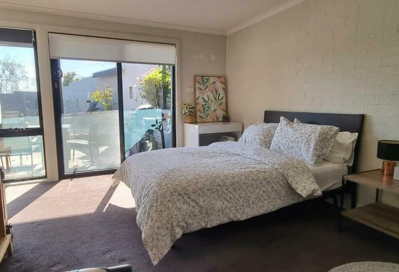 Pension Guest Suite In Duffy