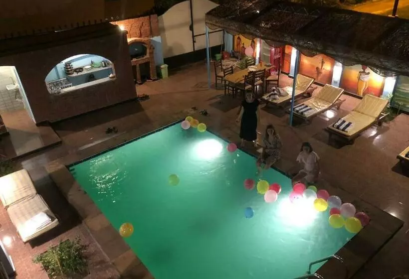 Mama Africa Apts & Studios