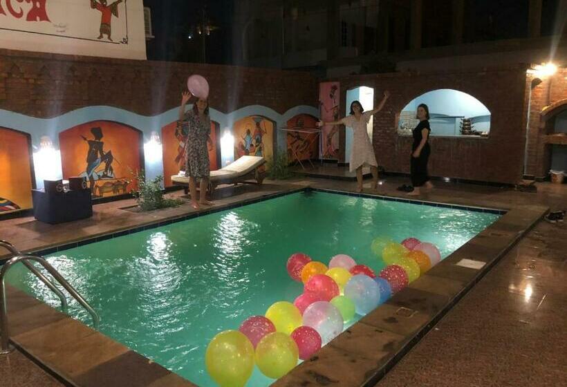 Mama Africa Apts & Studios