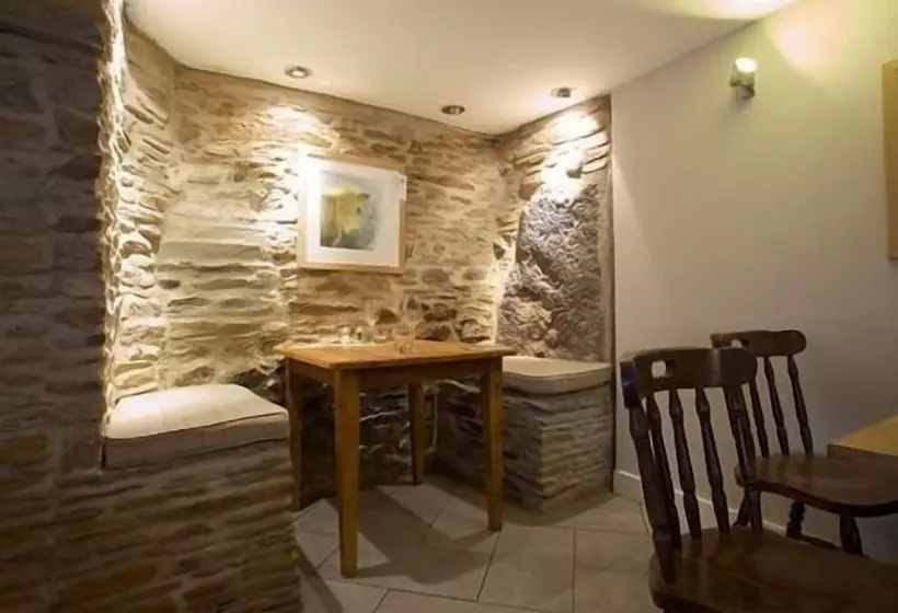 민박 The Anchor Inn