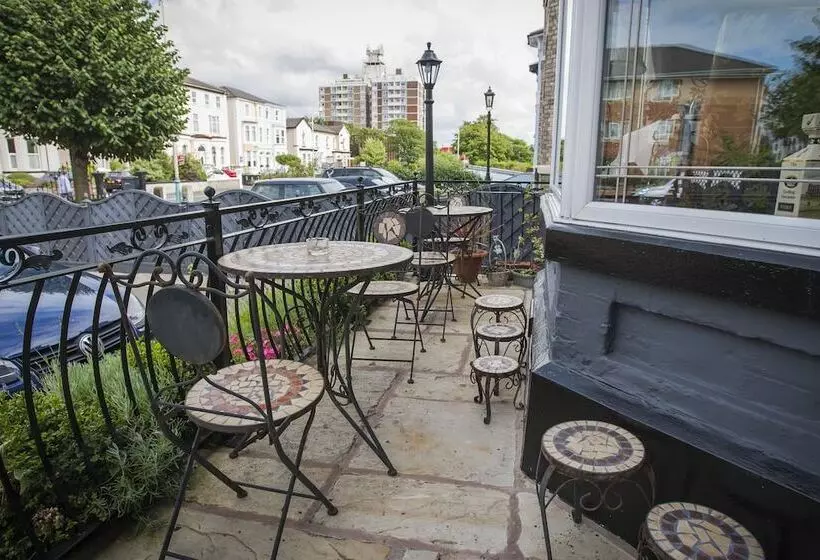 ベッドアンドブレックファースト The Leicester