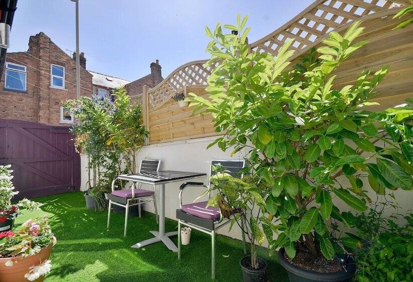 צימר North Bay Guest House