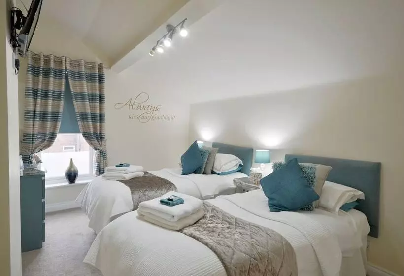 Bed and Breakfast North Bay Guest House