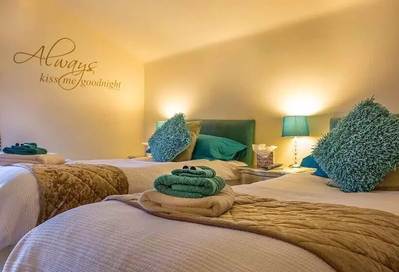 Bed and Breakfast North Bay Guest House