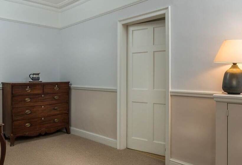 The Old Vicarage B&b