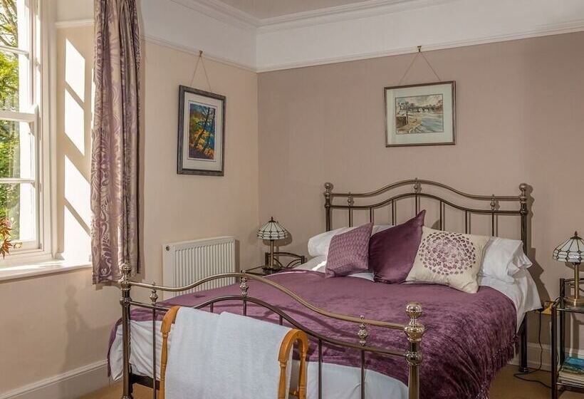 The Old Vicarage B&b