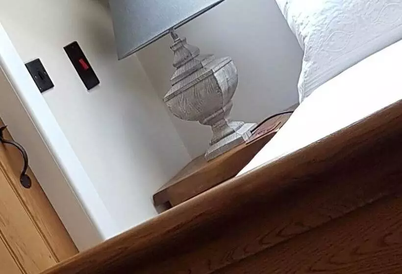 Station House Lanark Bed And Breakfast