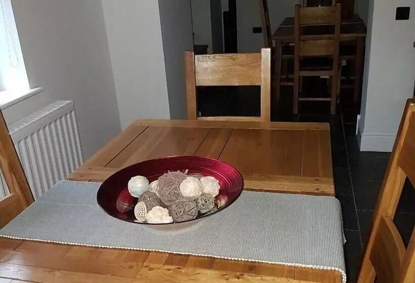 Station House Lanark Bed And Breakfast