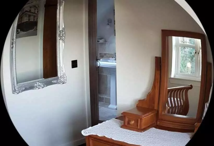 Station House Lanark Bed And Breakfast