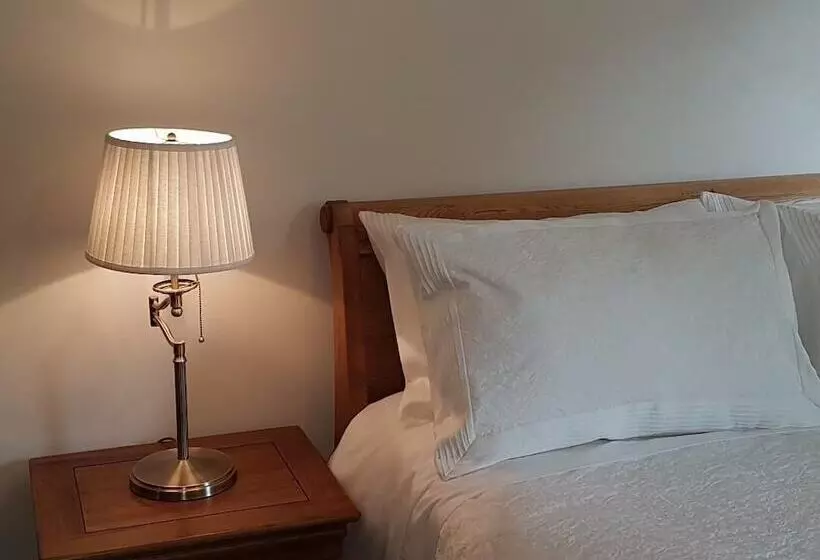 Station House Lanark Bed And Breakfast