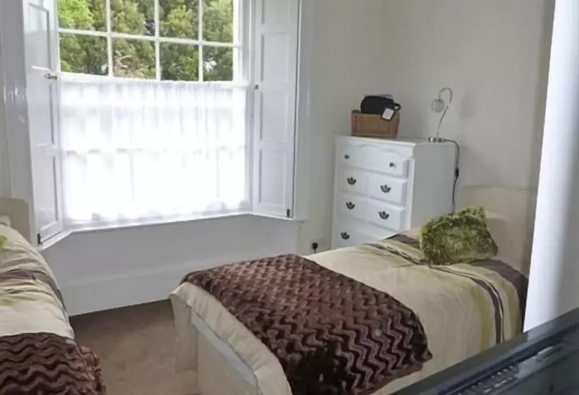 Bed and Breakfast Taw Vale