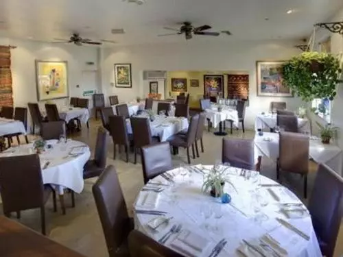 住宿加早餐  The Bakery Restaurant With Rooms