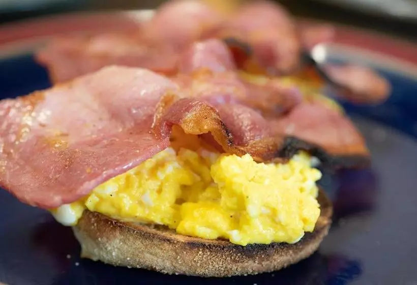 Brecks Cottage Bed And Breakfast