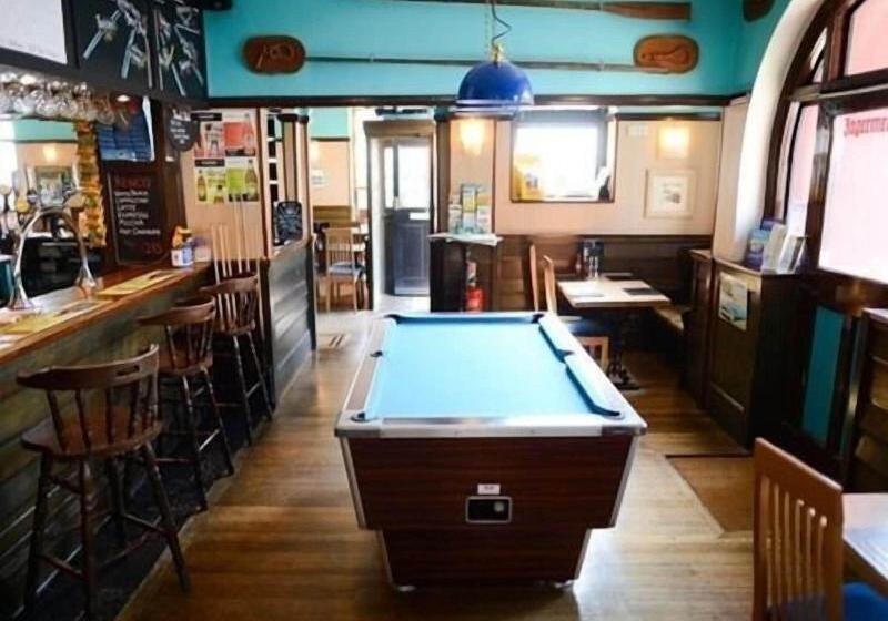 Отель Cobb Arms