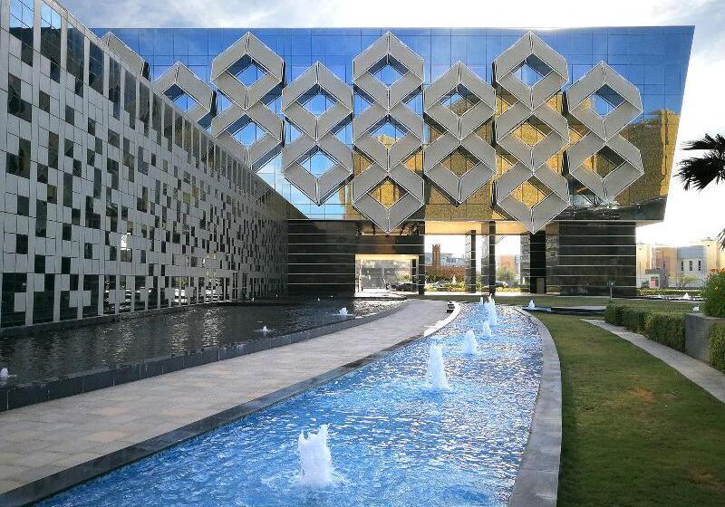 Crowne Plaza Riyadh   Rdc Hotel & Convention, An Ihg
