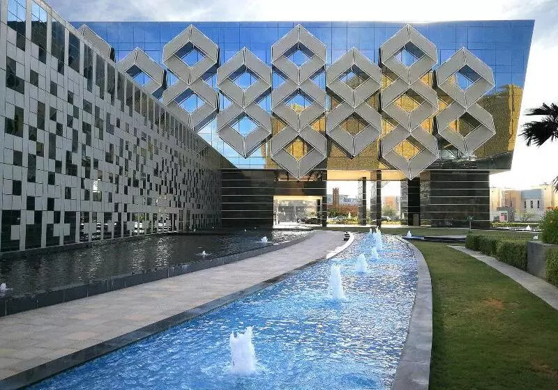 Crowne Plaza Riyadh   Rdc Hotel & Convention, An Ihg