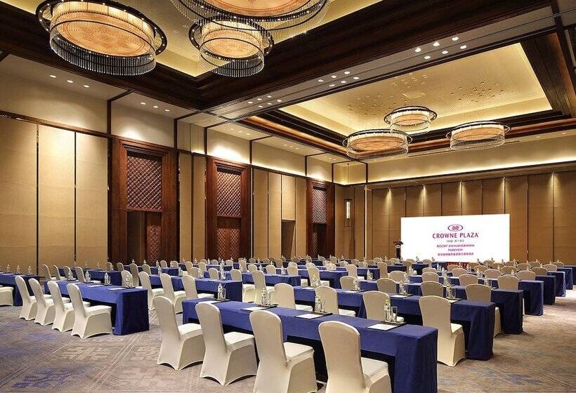 호텔 Crowne Plaza Resort Xishuangbanna Parkview By Ihg