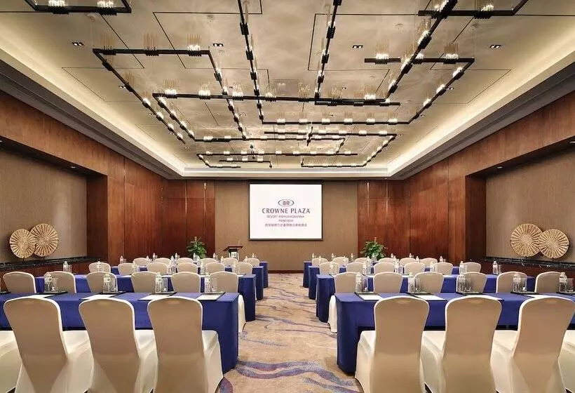 호텔 Crowne Plaza Resort Xishuangbanna Parkview By Ihg