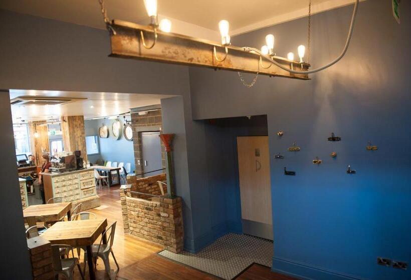 בית מלון כפרי Forty One