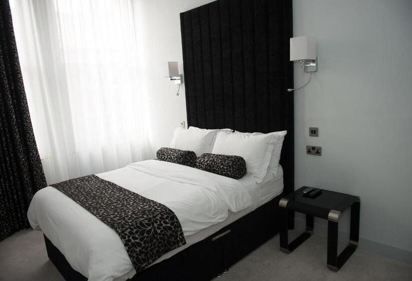 בית מלון כפרי Forty One