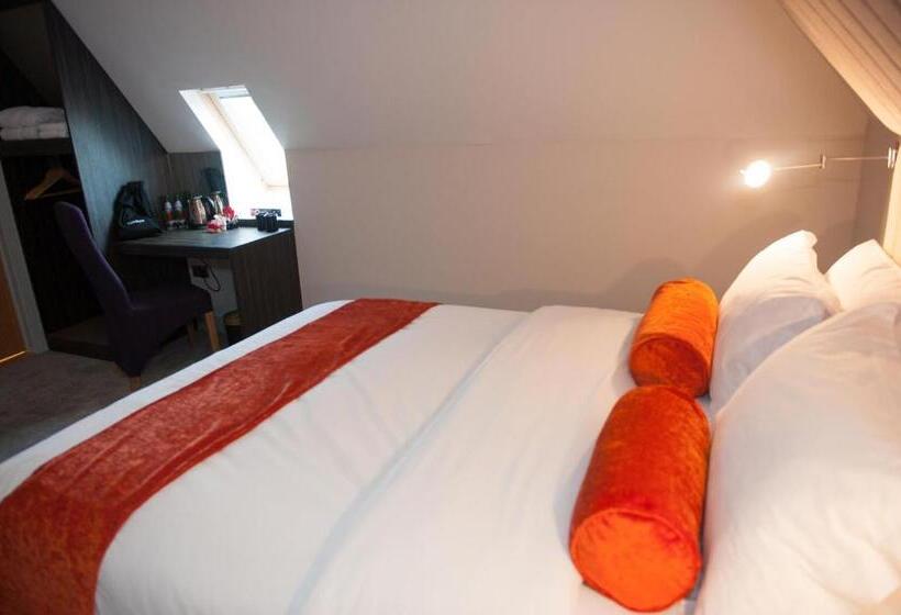 בית מלון כפרי Forty One