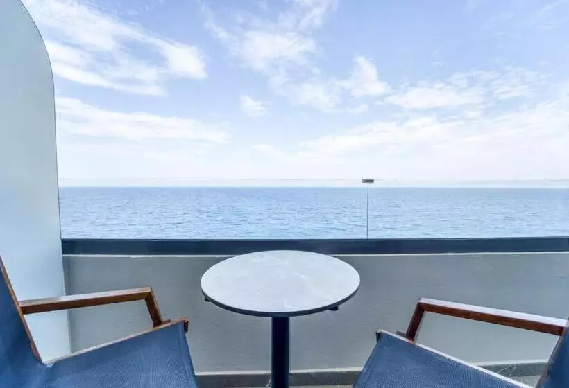 Island Sea Side Hotel   Adults Only