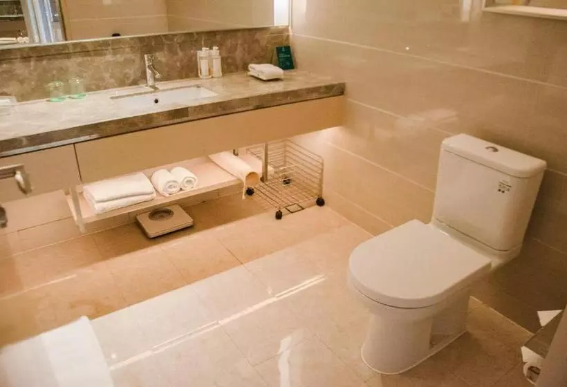 هتل Holiday Inn Chongqing University Town, An Ihg