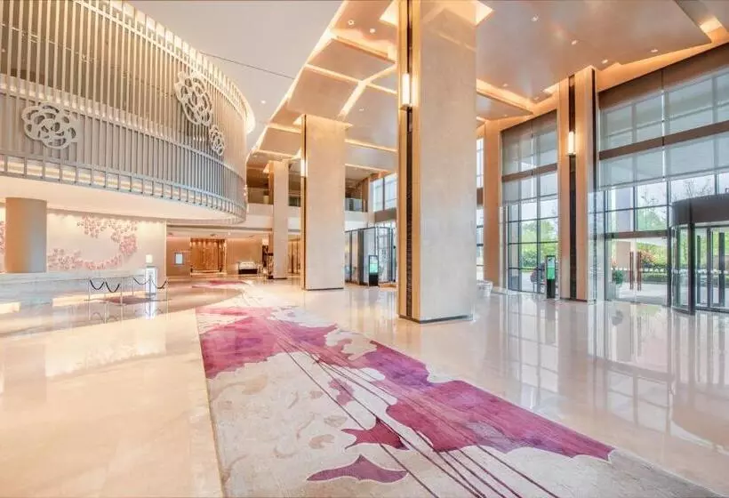 هتل Holiday Inn Chongqing University Town, An Ihg