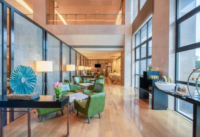 هتل Holiday Inn Chongqing University Town, An Ihg