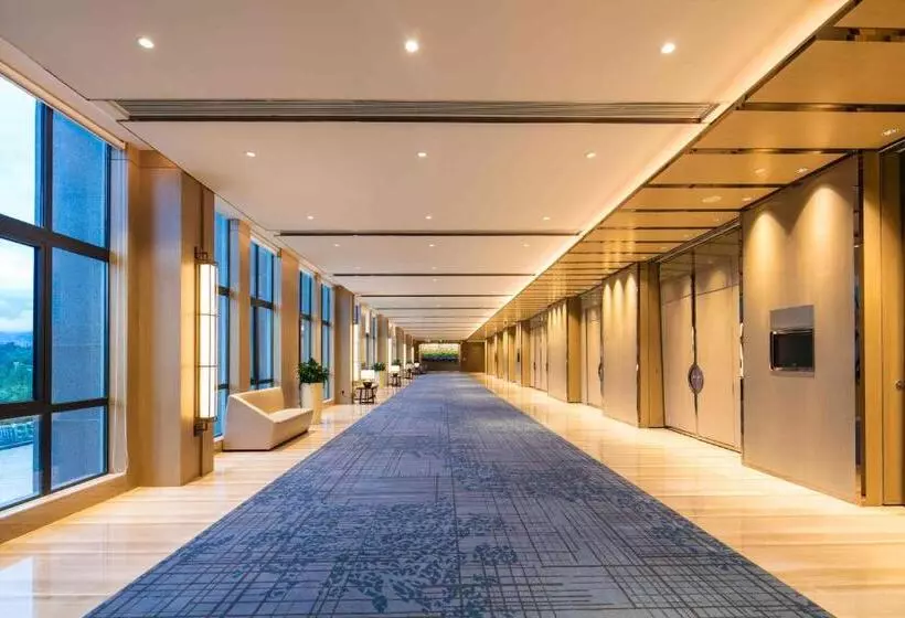 هتل Holiday Inn Chongqing University Town, An Ihg