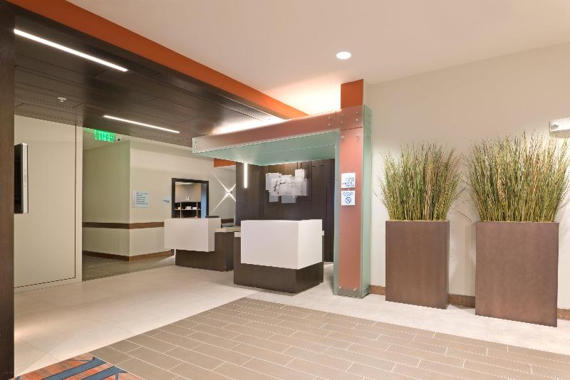 Holiday Inn Express Hotel & Suites Hot Springs, An Ihg
