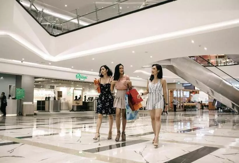 ホテル Holiday Inn & Suites Jakarta Gajah Mada, An Ihg