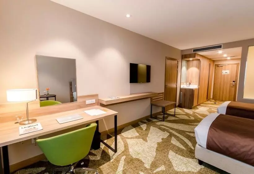 هتل Holiday Inn Ulaanbaatar, An Ihg