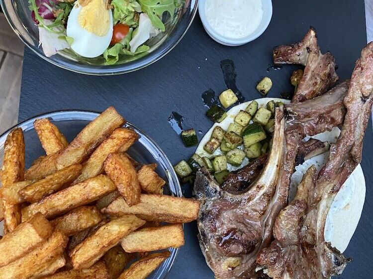 ホテル Hôtel Des Moulins