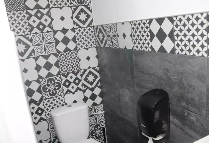 Отель Hôtel Des Moulins