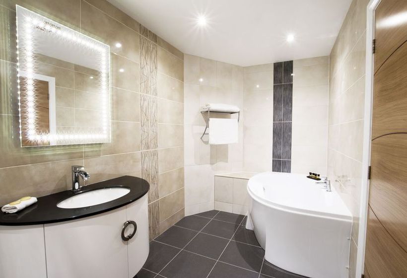 ホテル The Oak Royal