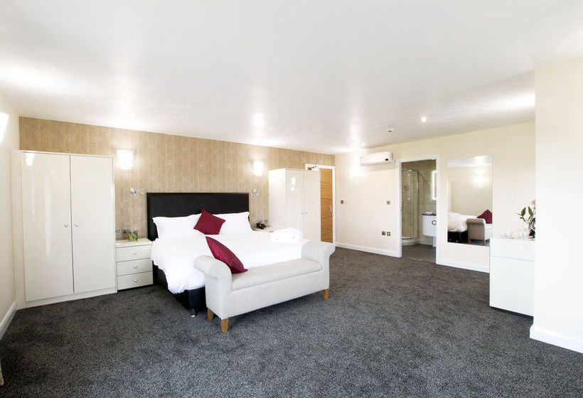 ホテル The Oak Royal