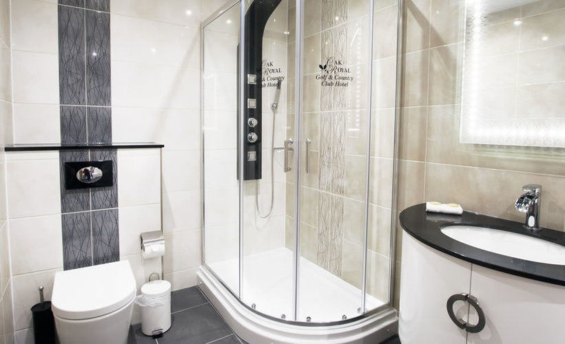 ホテル The Oak Royal