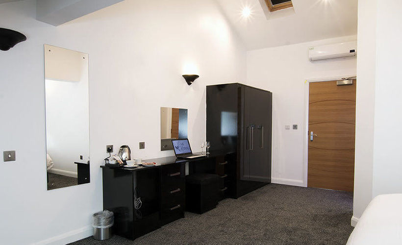 ホテル The Oak Royal