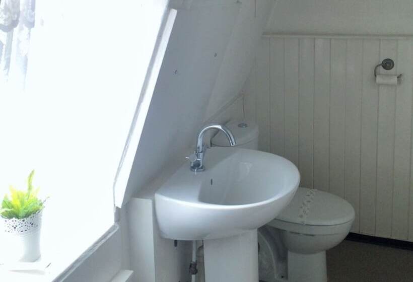 酒店 The Avenue Restaurant At The Victoria Inn